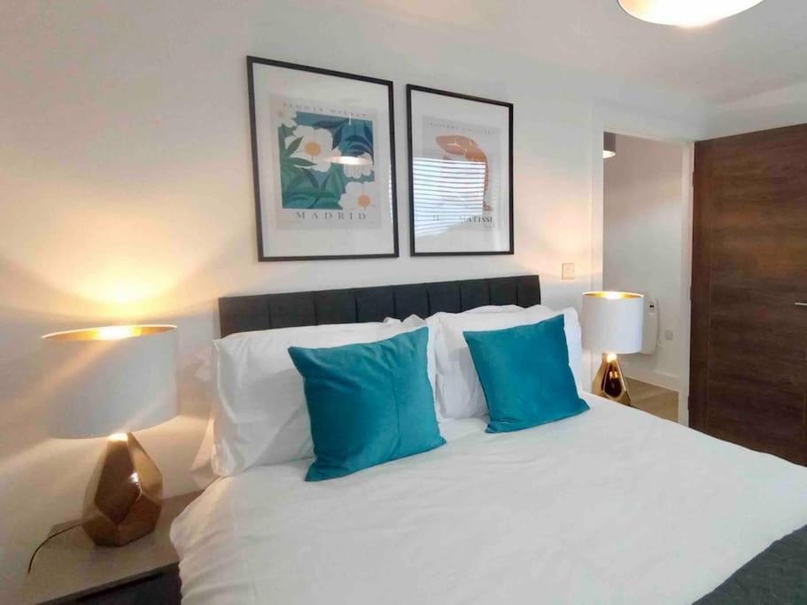 Luxury 2 Bed 2 Bath Flat Near Old Trafford Leilighet Manchester Eksteriør bilde
